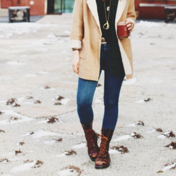 Frye Veronica Combat Distress Black Brown Tumbled Leather Laced Combat AnkleBoot - Picture 9 of 16